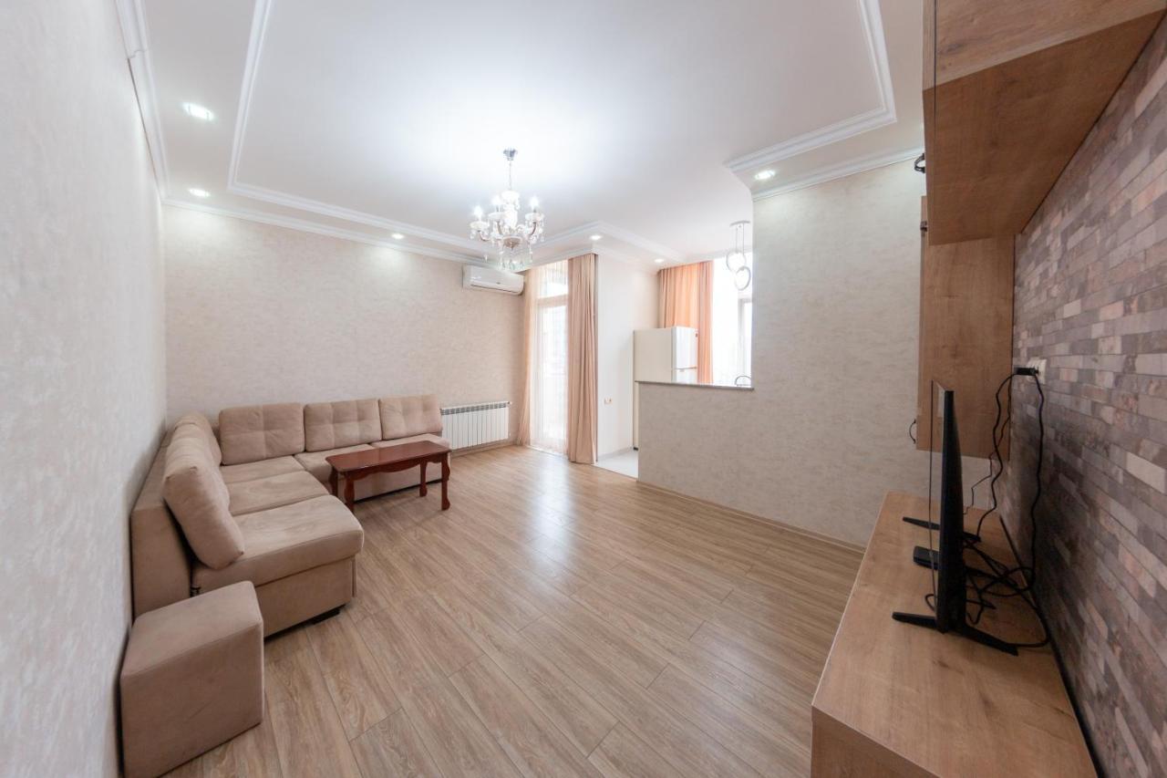 5 Apartment In One Boulding - Near Stadium Batumi Exterior foto